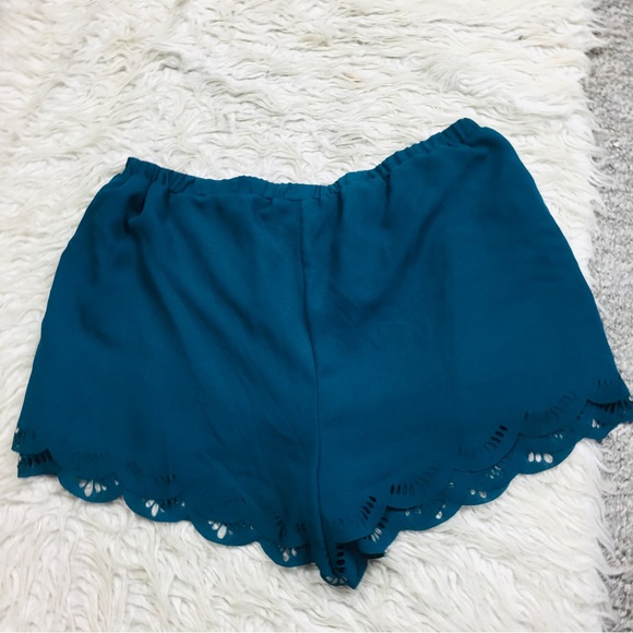 Lc Lauren Conrad Scalloped With Pockets Lazer Cut Shorts Teal Size XL - Picture 6 of 12